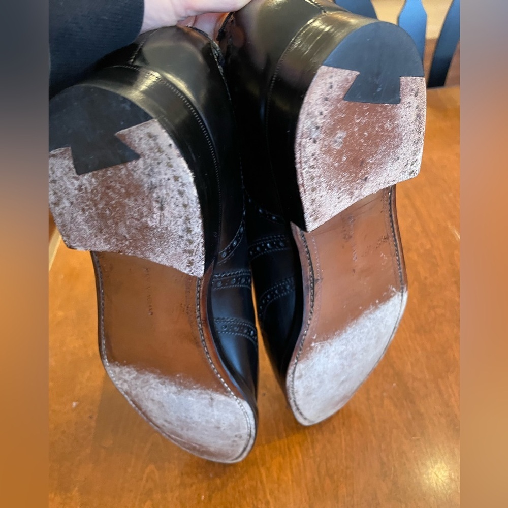 Carroll and Company Beverly Hills Black Leather wingtips 9 narrow - Picture 7 of 10
